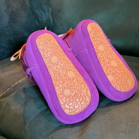 Ugg Infant Boots. Pink. Size 2/3 - Picture 4 of 5
